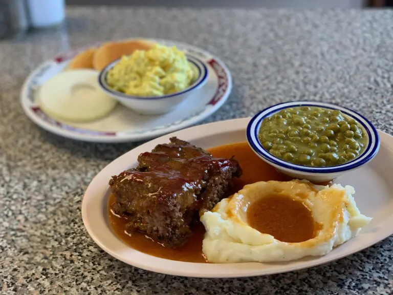 Lunch House meatloaf, mashed potatoes, and peas